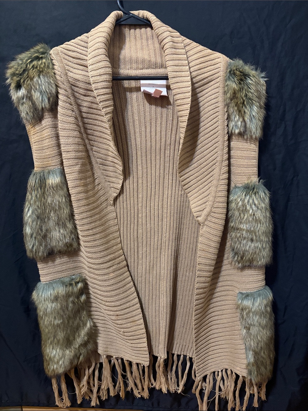 Romeo & Juliet Couture Tan Ribbed Open-Front Cardigan with Faux Fur Trim